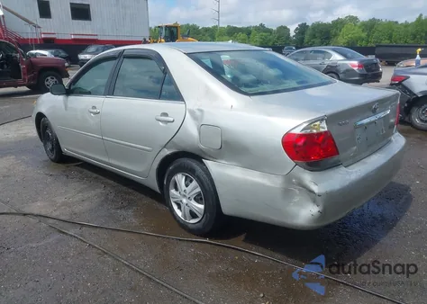 2005 Toyota Camry Le from USA, damaged, VIN 4T1BE32KX5U540011